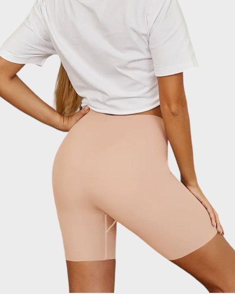 Beige ondershort onder jurk