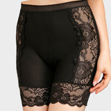 Kanten ondershort onder jurk